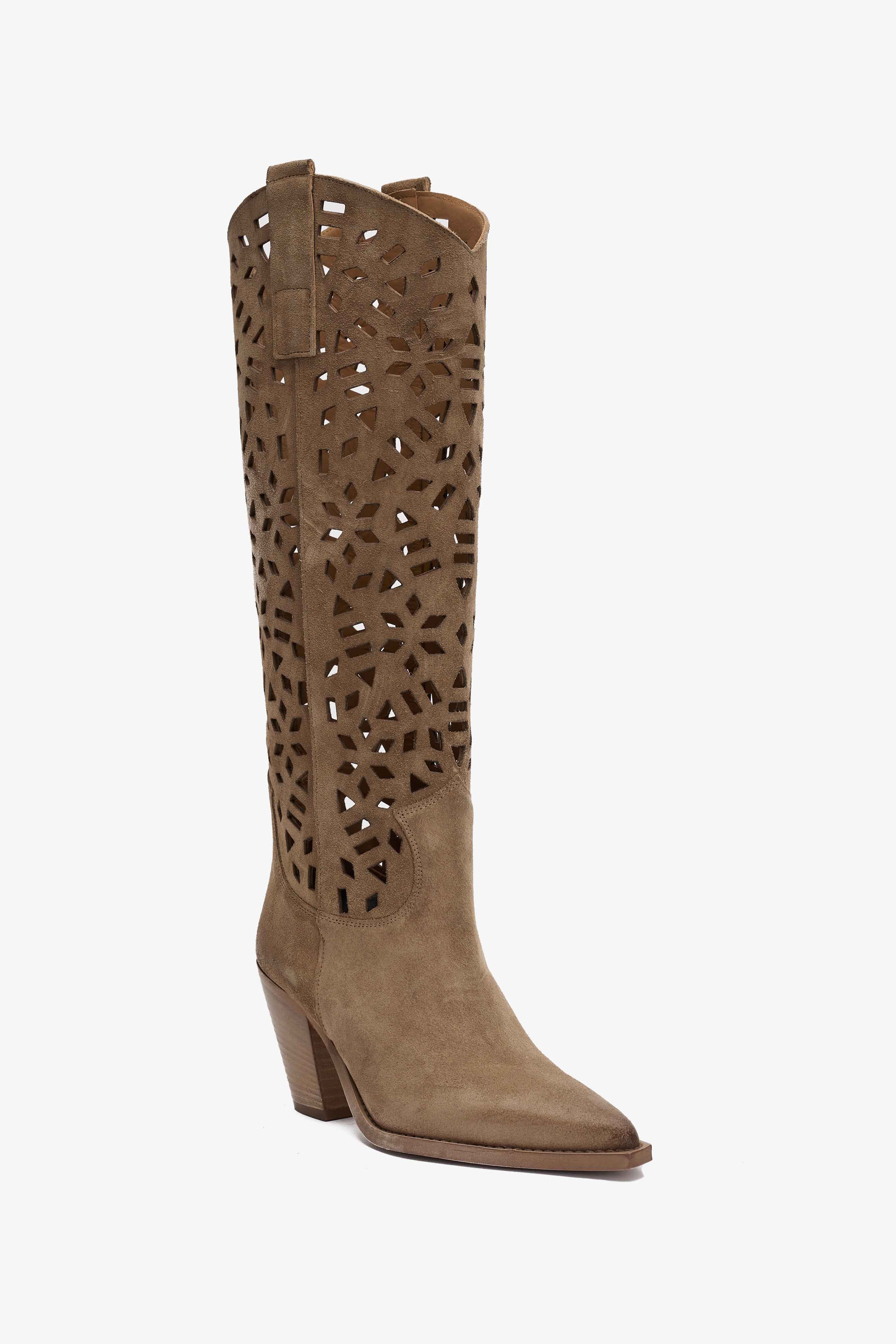 Stivale in Camoscio Fango con Gambale Traforato - Arizona