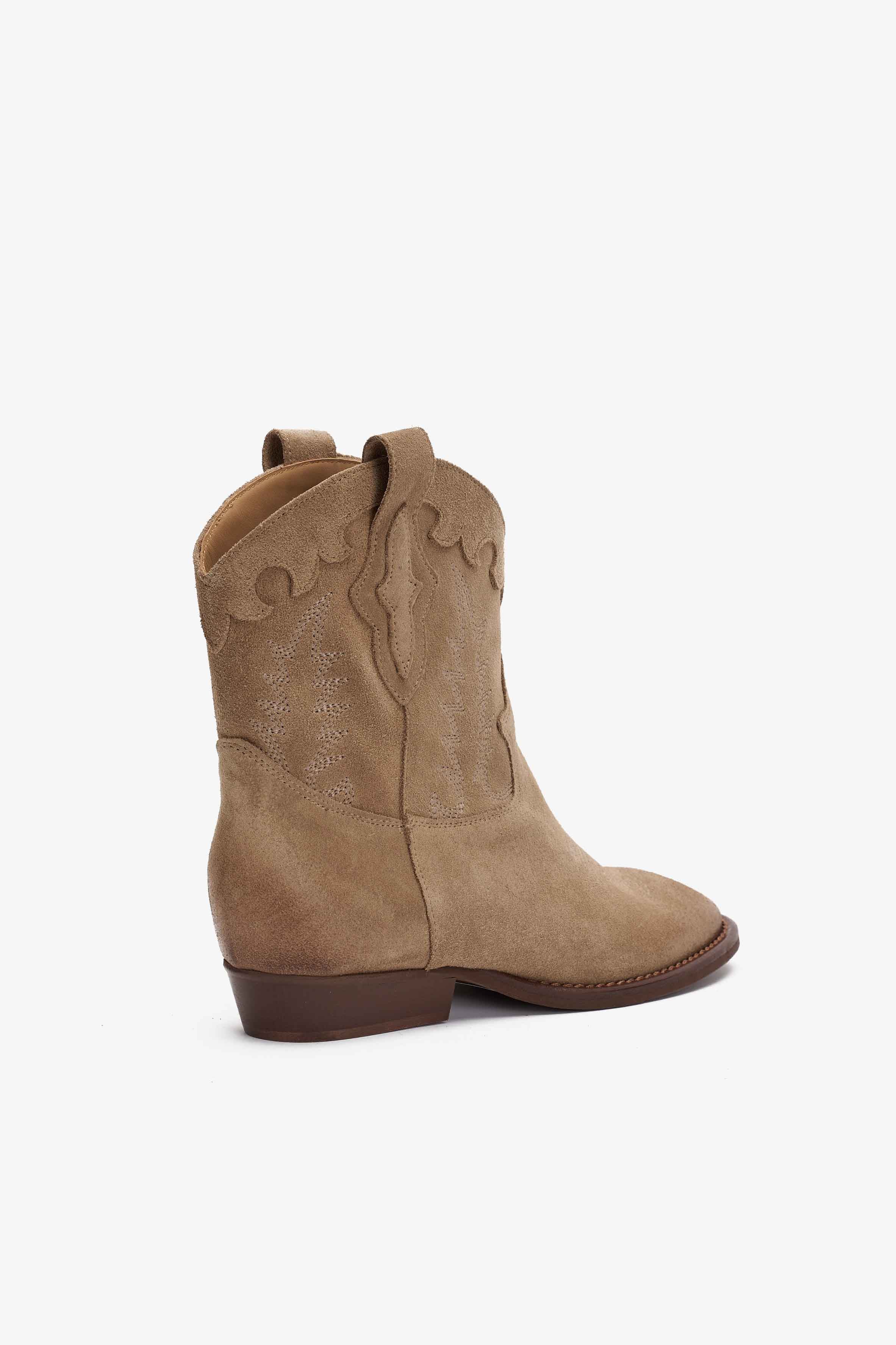 Stivaletto in Camoscio Deserto con Ricamo- Rodeo